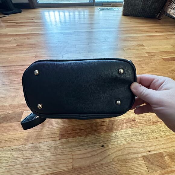 FAUX LEATHER x Women's Black Vegan Leather Backpack Purse WIth Gold Accents - Picture 3 of 9